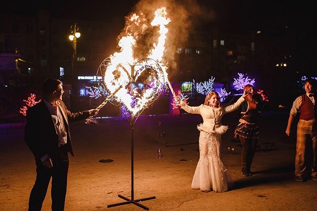 Зажигаем с @nightfall_khv на свадьбе Лёлески и Павличека!Фото @gelenaafanaseva